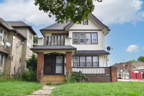 2702 N 49th STREET #2704, Milwaukee, WI 53210