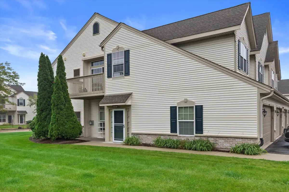 1052 Bedford COURT #201, Mount Pleasant, WI 53406 - #1