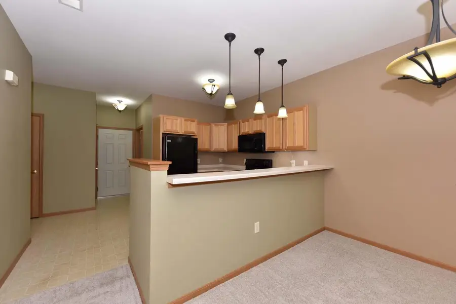 2074 Pine Ridge COURT #G, Grafton, WI 53024 - #3