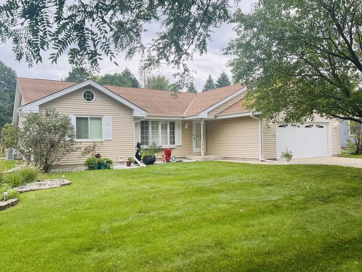 8815 S Castle COURT, Franklin, WI 53132 - #1