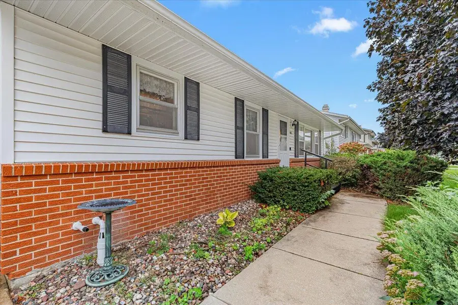 465 Neevel AVENUE, Waupun, WI 53963 - #3