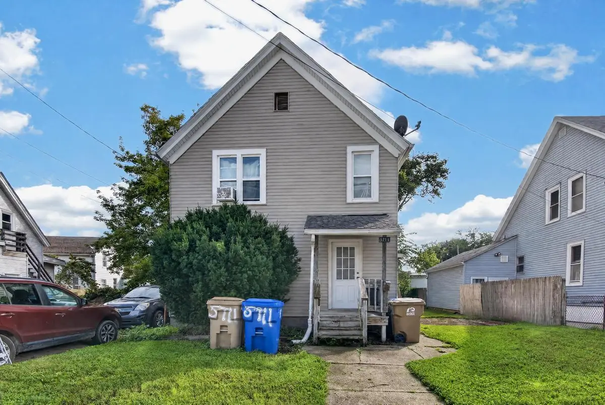 5711 18th AVENUE, Kenosha, WI 53140 - #1