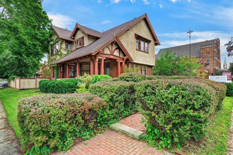 1202 S Layton BOULEVARD, Milwaukee, WI 53215 - #2