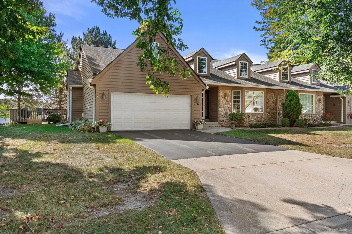 7727 W Maple Ridge COURT, Franklin, WI 53132 - #1