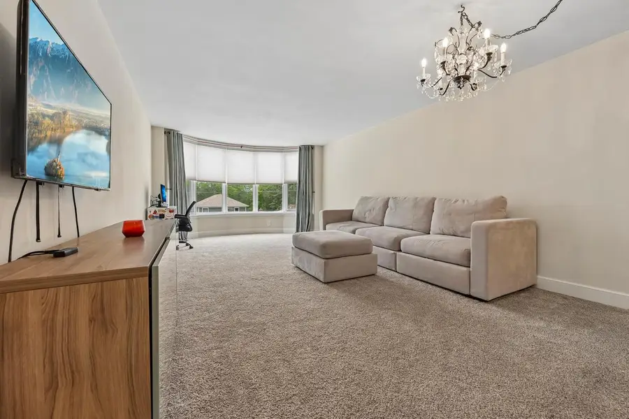 2525 S Shore DRIVE #3B, Milwaukee, WI 53207 - #3