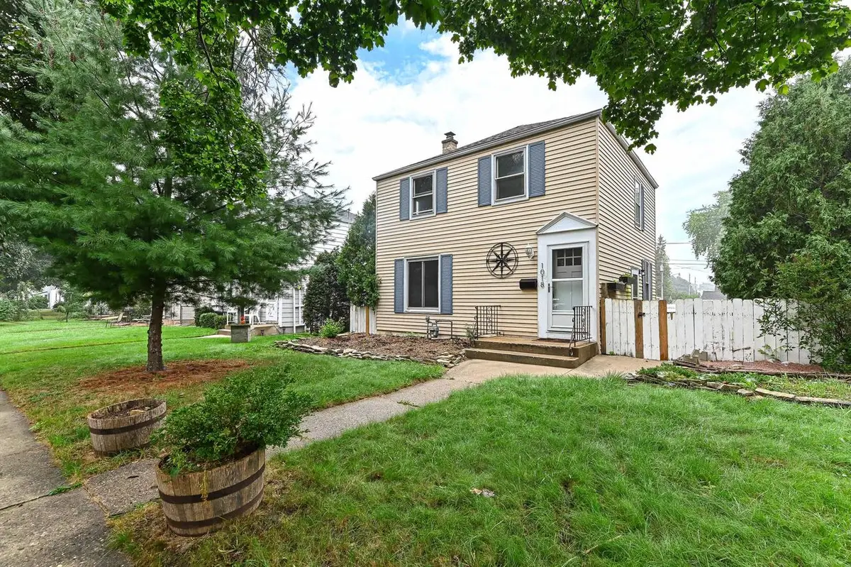 1018 E Wilbur AVENUE, Milwaukee, WI 53207 - #1