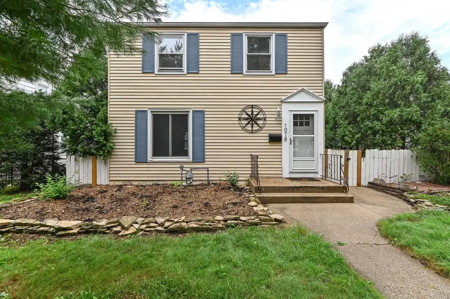 1018 E Wilbur AVENUE, Milwaukee, WI 53207 - #2