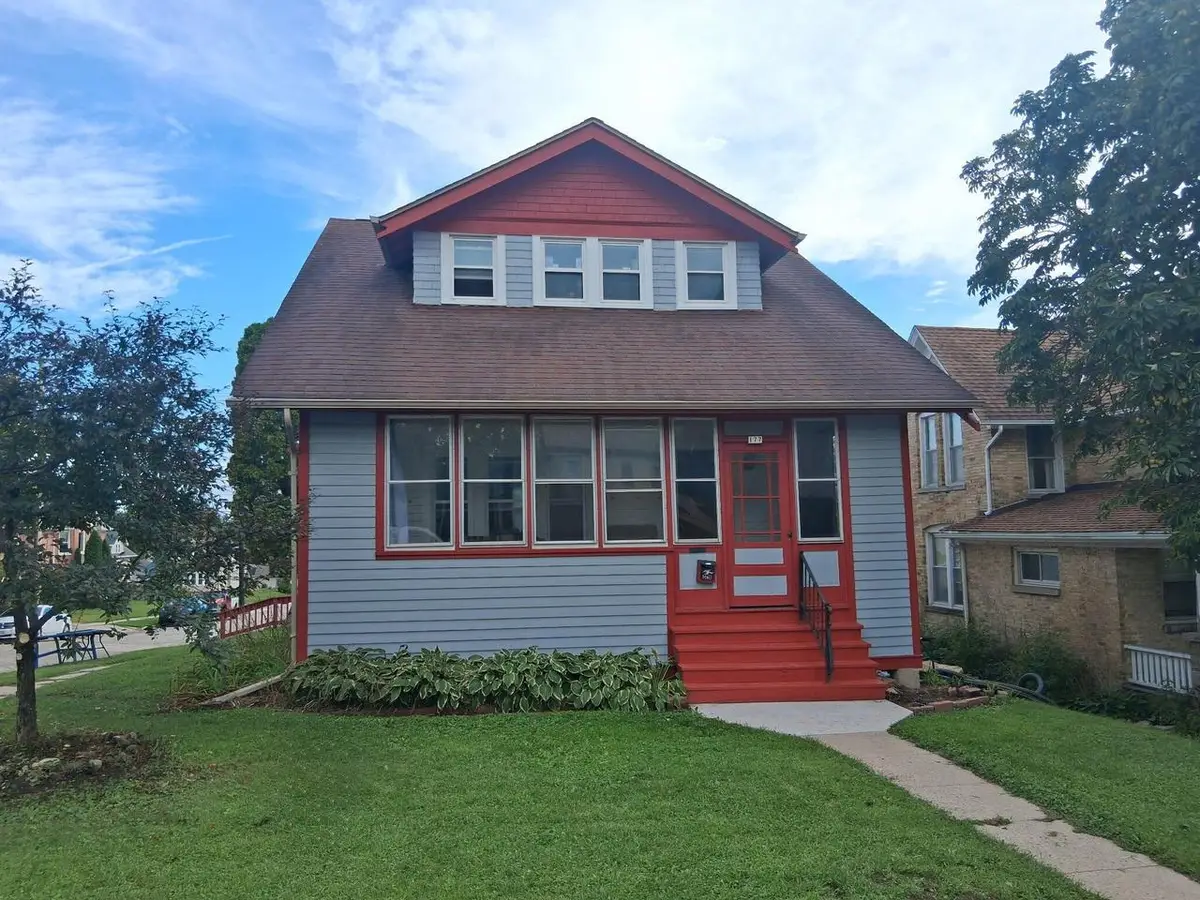177 E Washington STREET, West Bend, WI 53095 - #1
