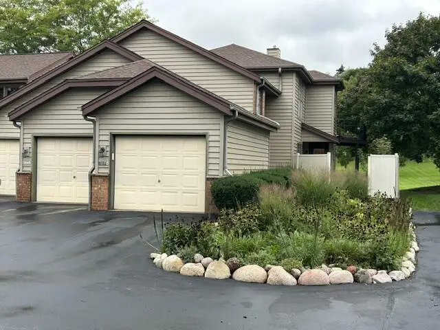 8123 S Legend DRIVE #G, Franklin, WI 53132 - #1