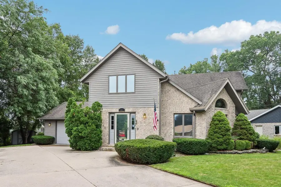 432 Jennifer AVENUE, Burlington, WI 53105 - #2