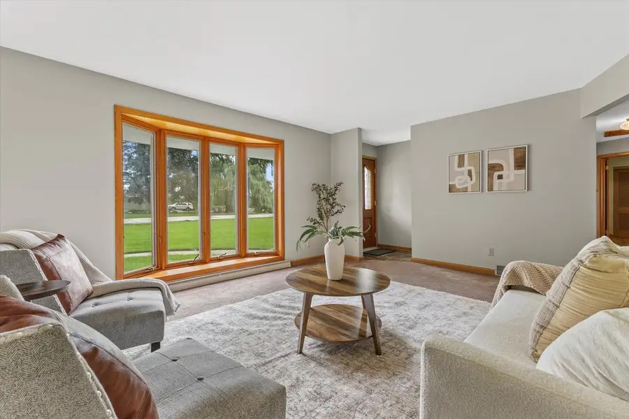 3275 S Thornapple LANE, New Berlin, WI 53146 - #2