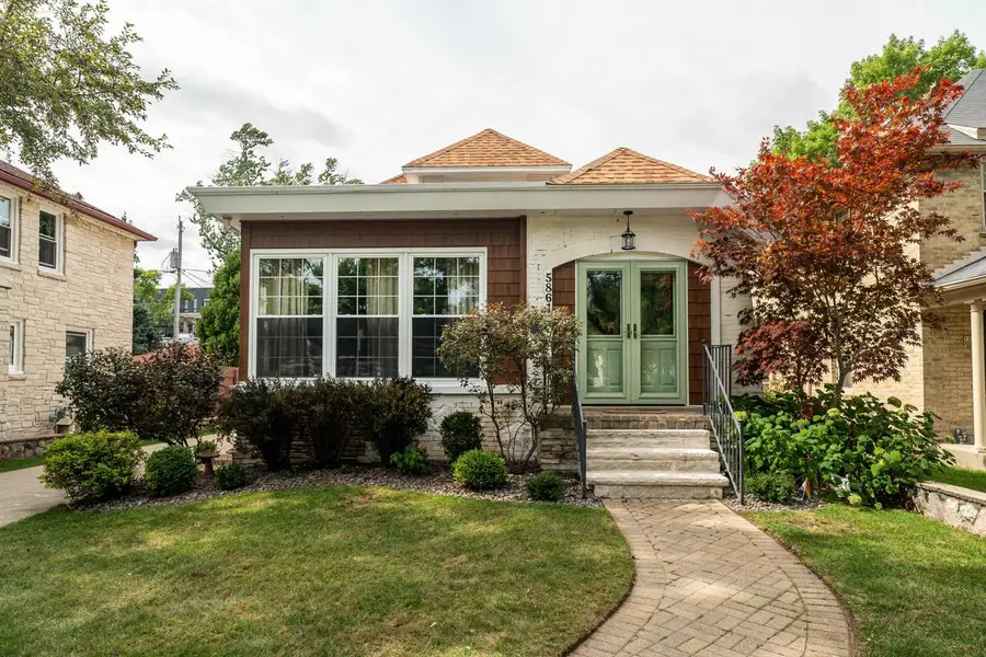 5861 N Bay Ridge AVENUE, Whitefish Bay, WI 53217 - #2