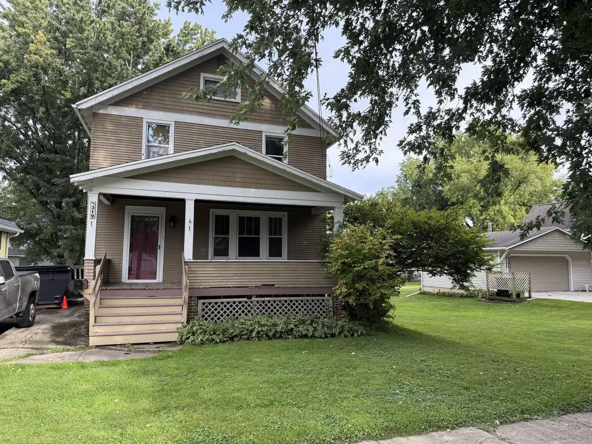 319 York STREET, Beaver Dam, WI 53916 - #1