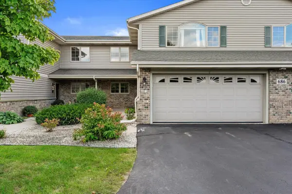 686 Stoney Creek COURT #2, West Bend, WI 53095