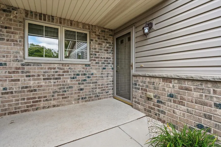 686 Stoney Creek COURT #2, West Bend, WI 53095 - #2