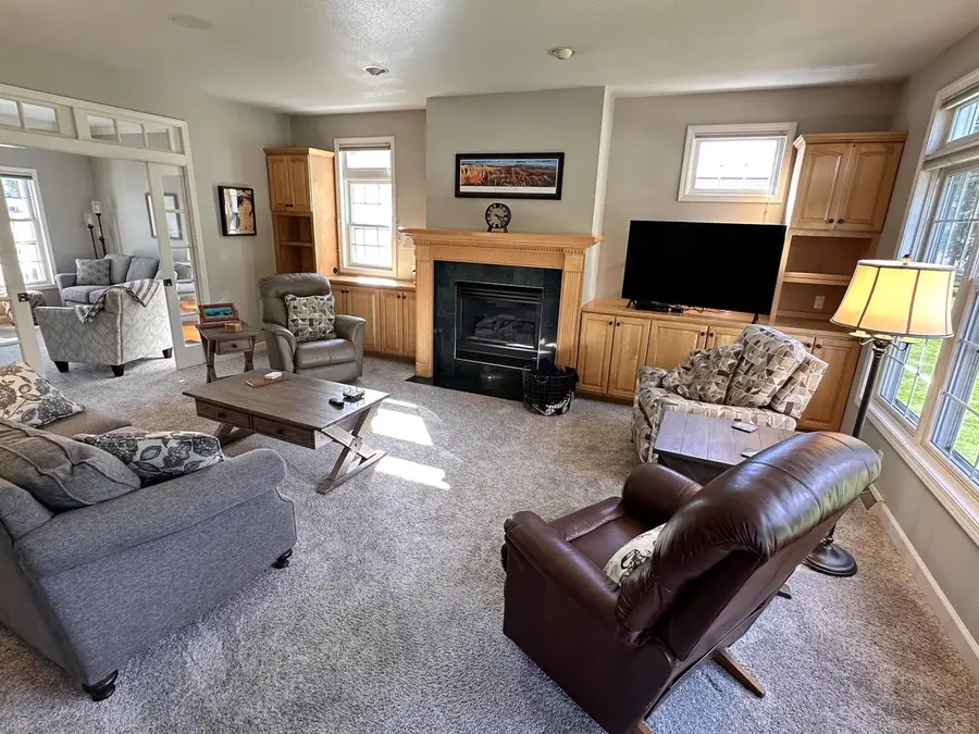 736 Wisconsin AVENUE, Oostburg, WI 53070 - #3