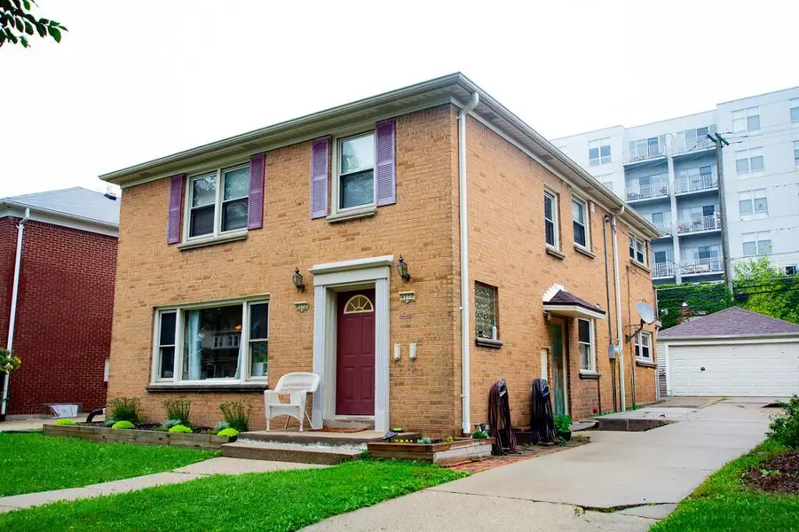4170 N Bartlett AVENUE #4172, Shorewood, WI 53211 - #3