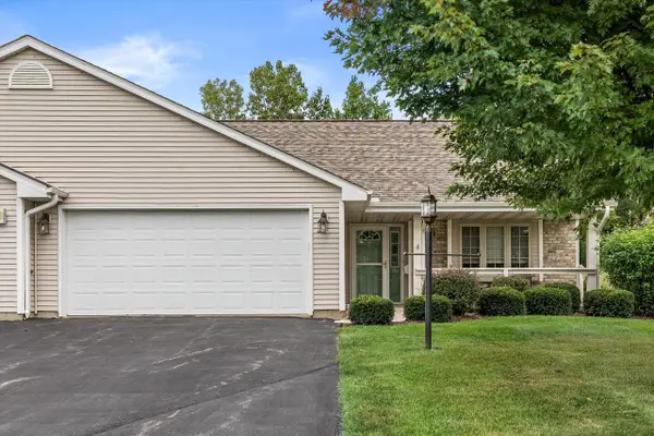 941 W York STREET, Oak Creek, WI 53154