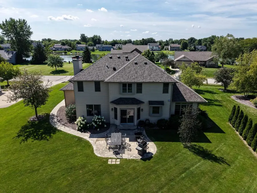 3260 E James DRIVE, Oak Creek, WI 53154 - #2