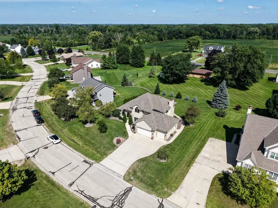 3260 E James DRIVE, Oak Creek, WI 53154 - #3