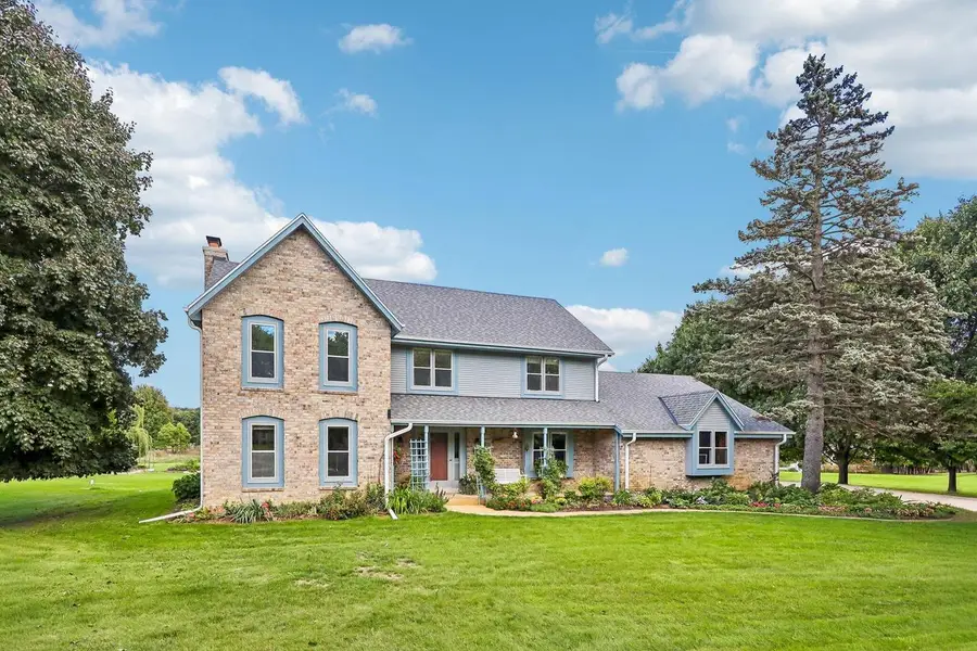 W284N3580 Old North Shore DRIVE, Pewaukee, WI 53072 - #2