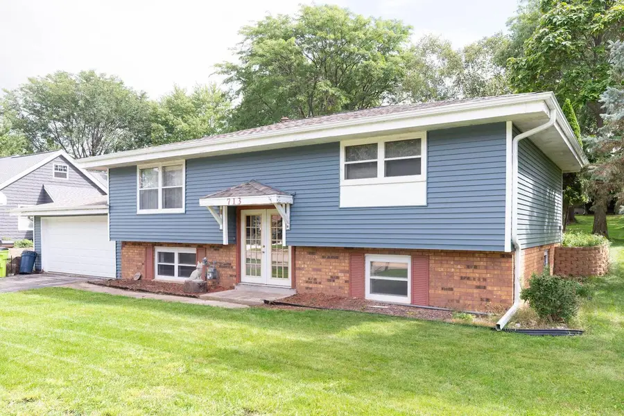 713 Oxford DRIVE, Hartland, WI 53029 - #3