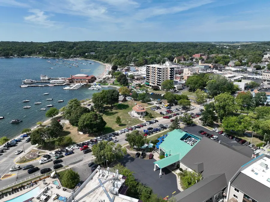 111 Center STREET #302, Lake Geneva, WI 53147 - #2