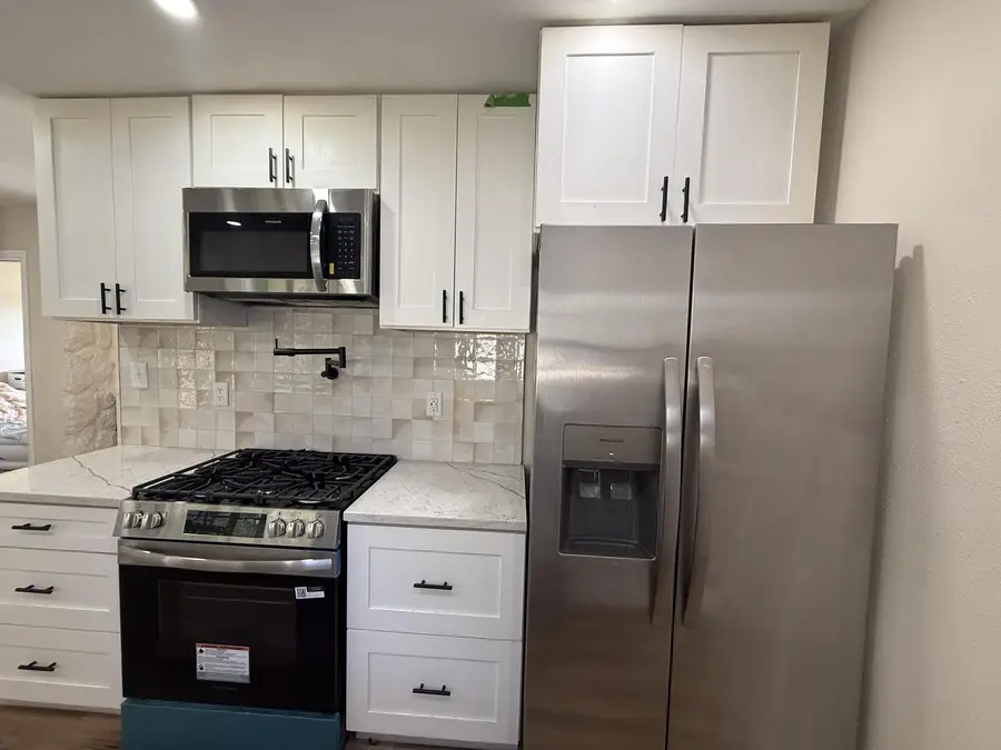 N88W14926 Jefferson AVENUE, Menomonee Falls, WI 53051 - #2
