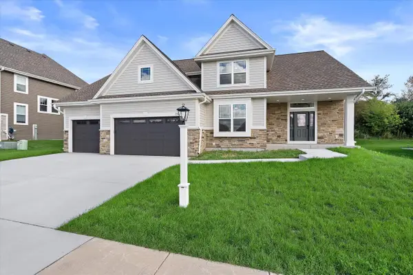 1344 Mohican TRAIL, Waukesha, WI 53189