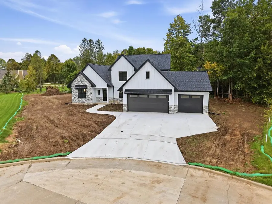 338 Mosie COURT, Manitowoc, WI 54220 - #2