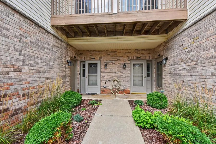 9227 S 54th STREET, Franklin, WI 53132 - #2