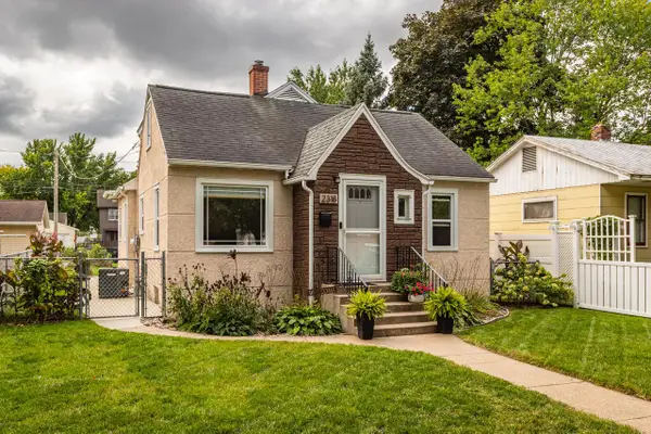 2318 Ferry STREET, La Crosse, WI 54601