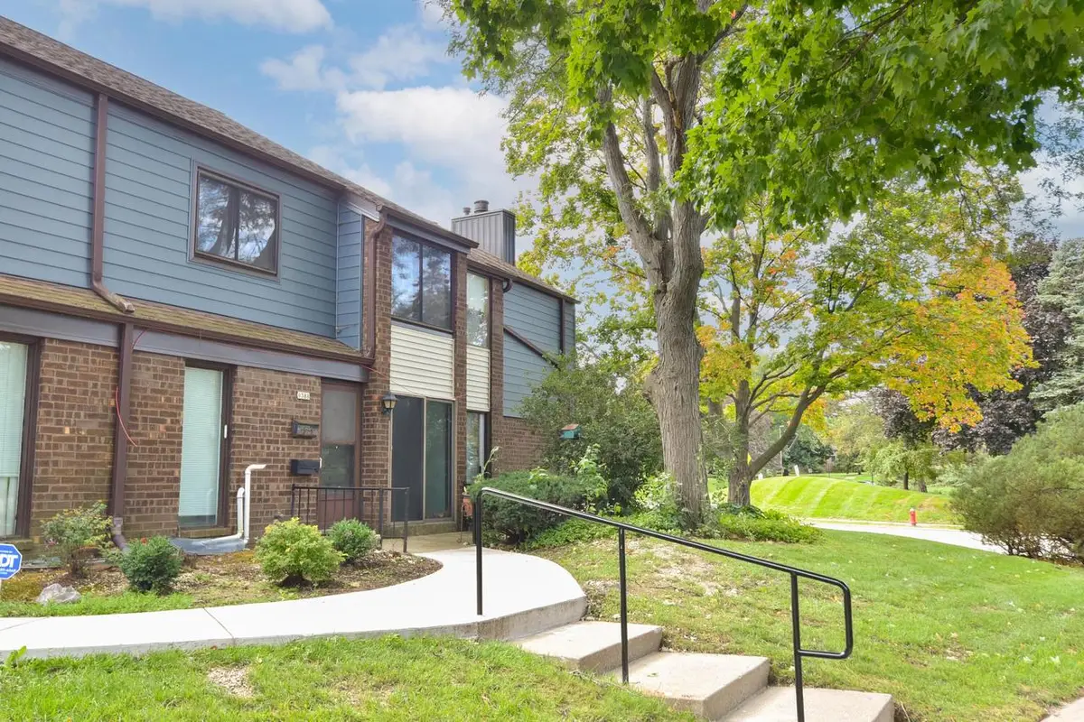 8588 N Servite DRIVE, Milwaukee, WI 53223 - #1