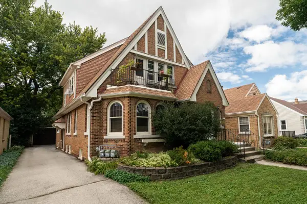 2635 N 68th STREET #2637, Wauwatosa, WI 53213