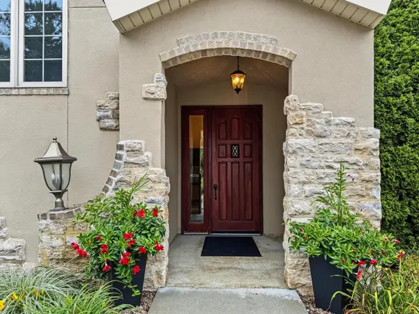 2912 N University DRIVE #202, Waukesha, WI 53188