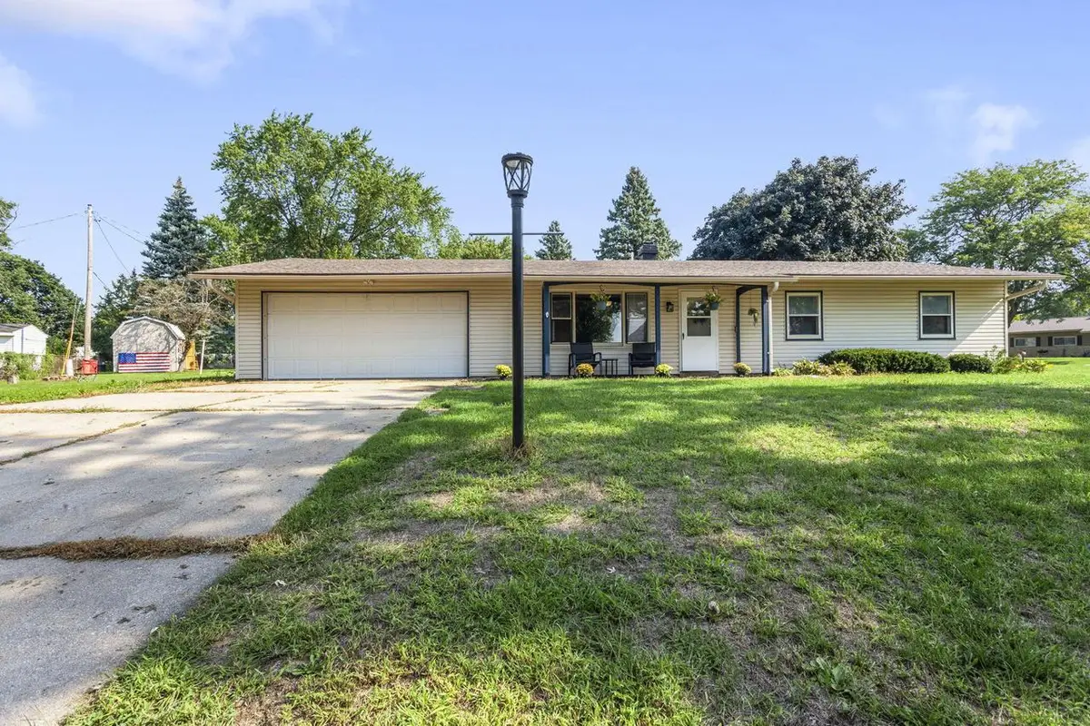 891 E Daffodil LANE, Beloit, WI 53511 - #1