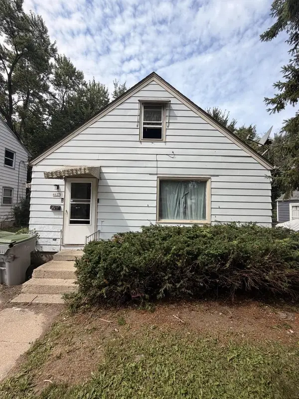 4627 N 49th STREET N, Milwaukee, WI 53218