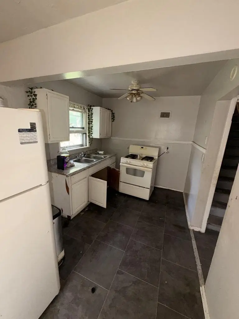 4627 N 49th STREET N, Milwaukee, WI 53218 - #3