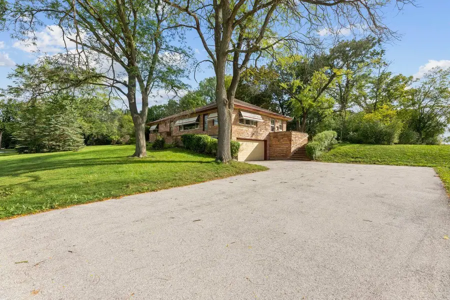 2300 Kevenauer DRIVE, Brookfield, WI 53005 - #3