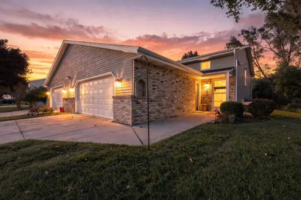 720 Timberline TRAIL, Hartford, WI 53027