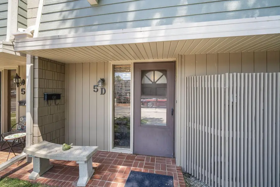 3333 5th AVENUE #5D, South Milwaukee, WI 53172 - #2