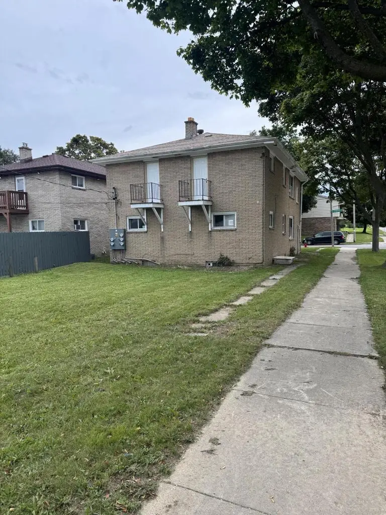 1984 W Congress STREET, Milwaukee, WI 53209 - #3