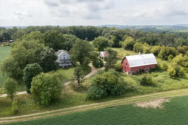 E7530 Hinkst Hollow ROAD, Viroqua, WI 54665