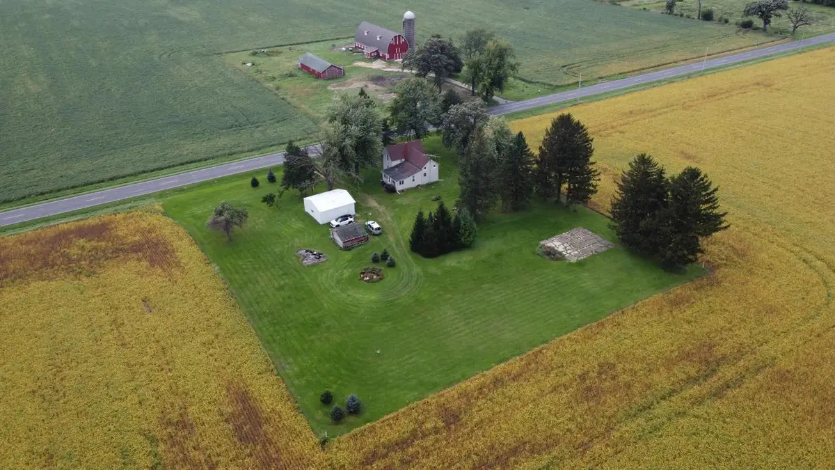 W6738 State Line ROAD, Walworth, WI 53184 - #1