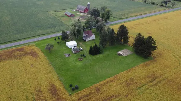 W6738 State Line ROAD, Walworth, WI 53184
