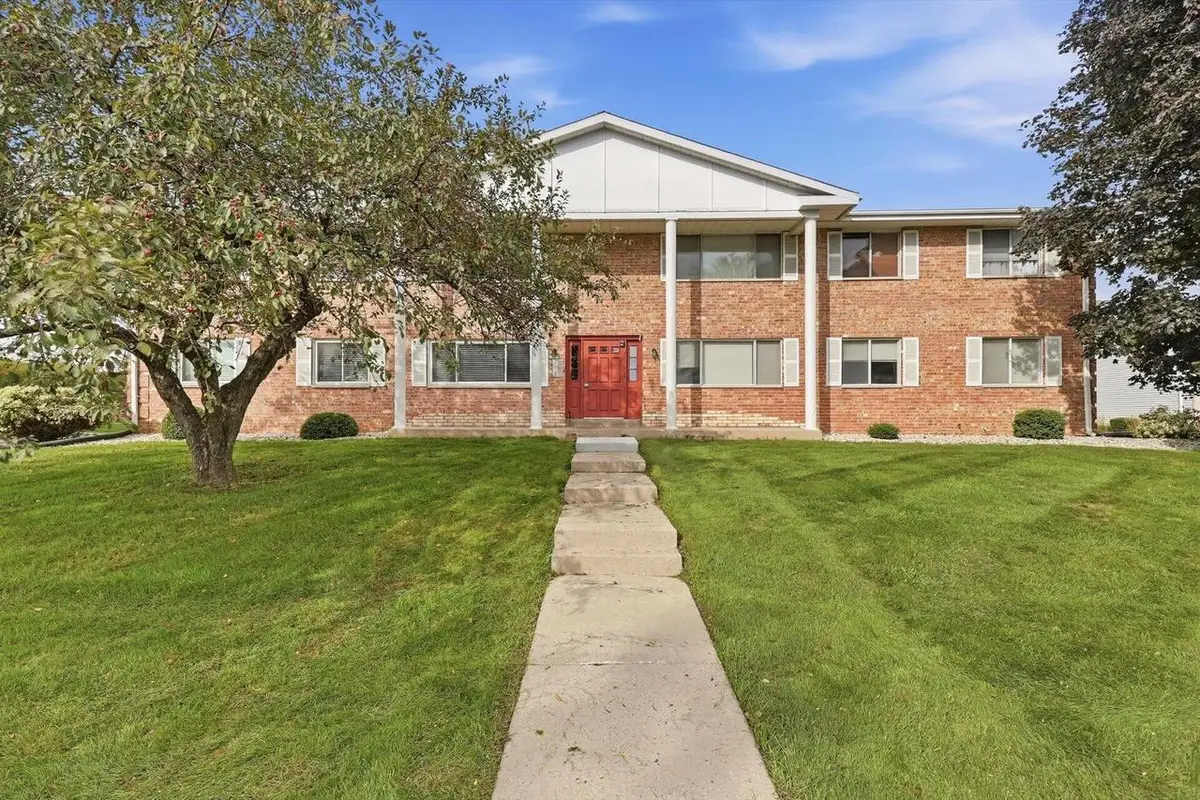 10278 W Whitnall Edge CIRCLE #204, Franklin, WI 53132 - #1