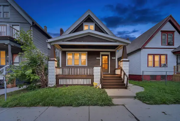 2740 N Buffum STREET, Milwaukee, WI 53212