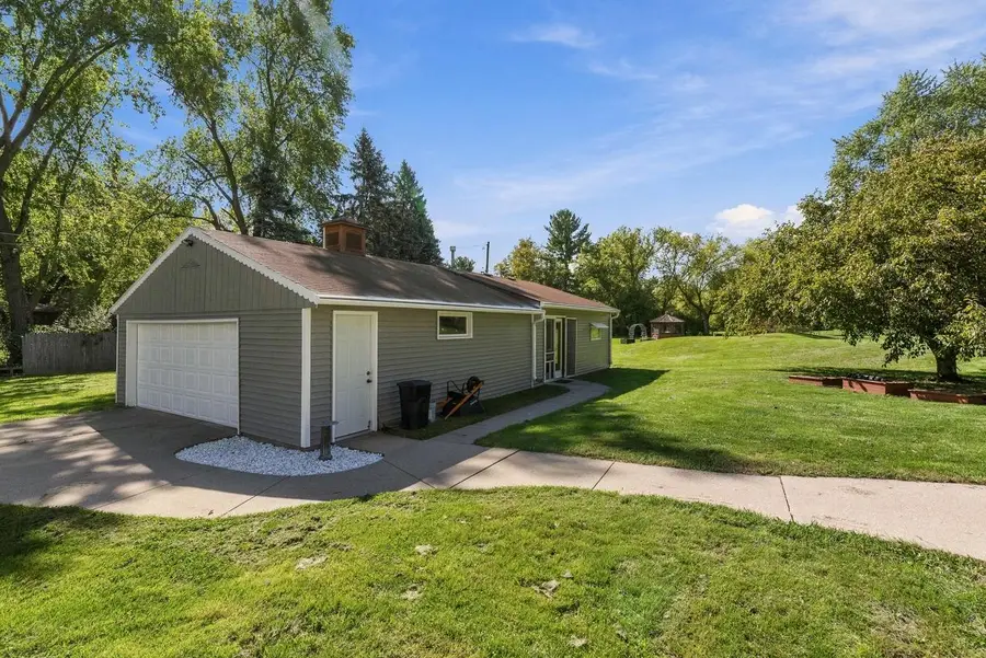 N60W22805 Silver Spring DRIVE, Lisbon, WI 53089 - #2