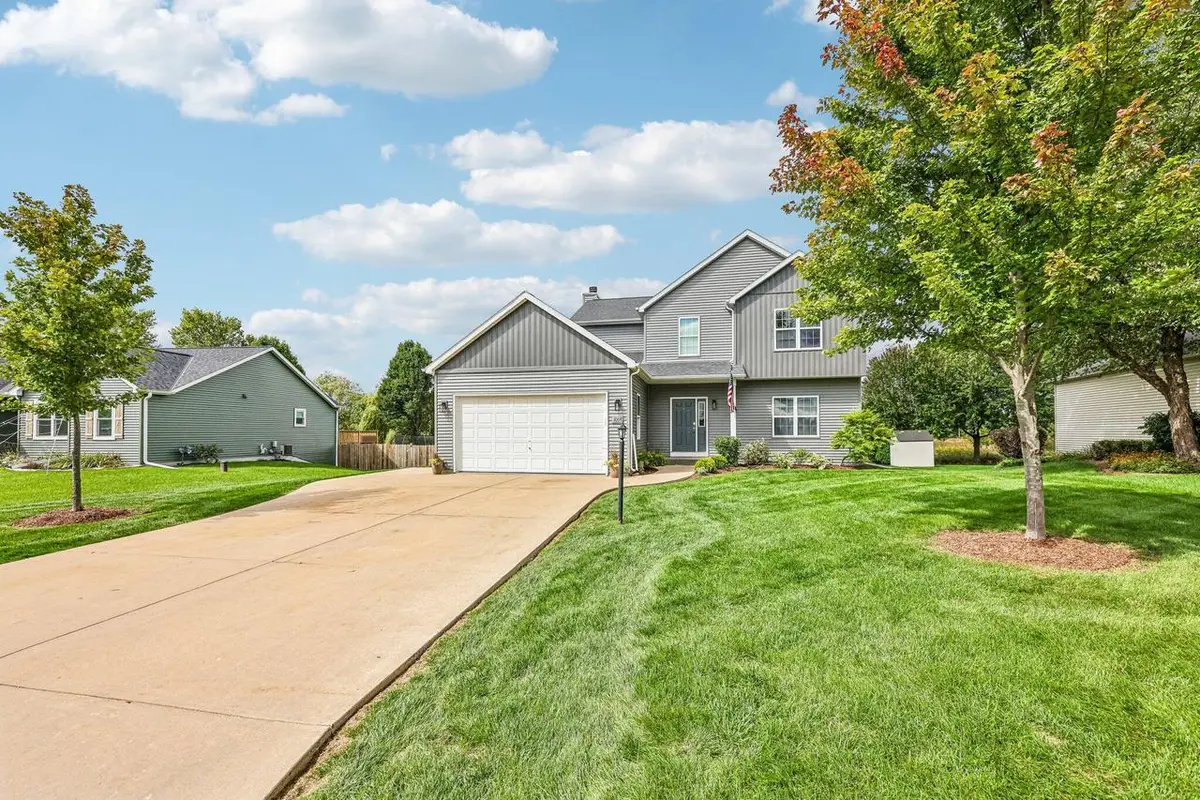 W1064 Audubon Park DRIVE, Ixonia, WI 53036 - #1