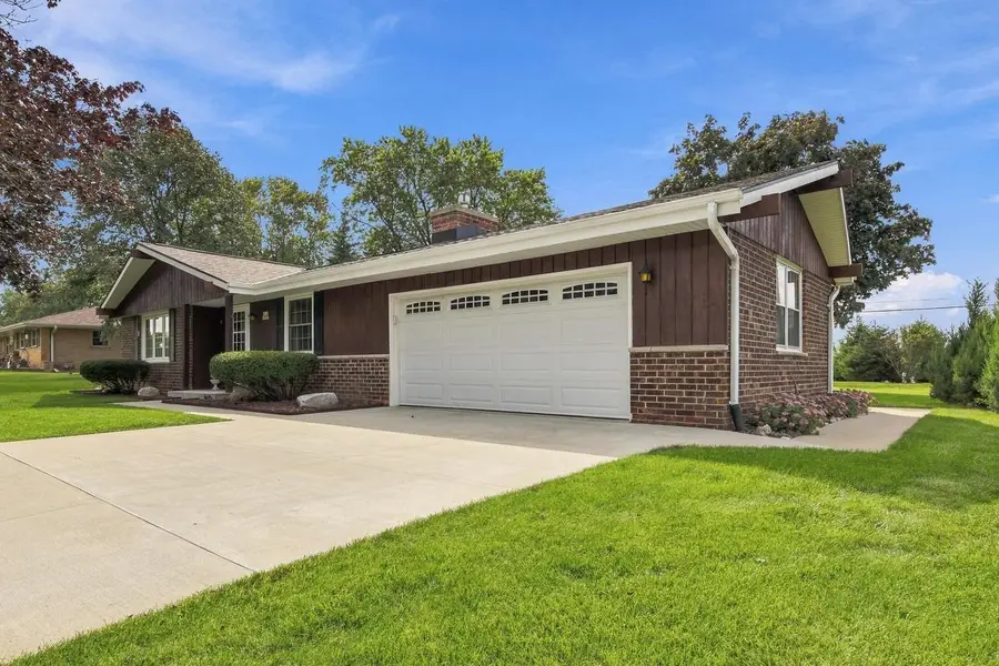 W174N9847 Wendy LANE, Germantown, WI 53022 - #3